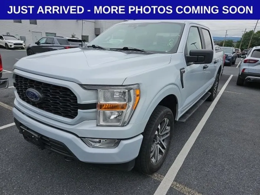 2022 Ford F-150 XL photo 1