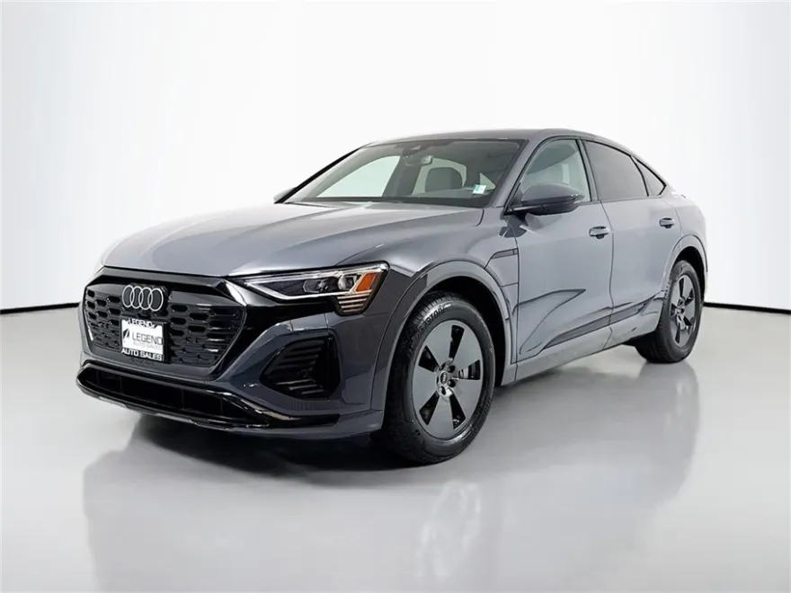 2024 Audi Q8 E-tron Premium line photo 1