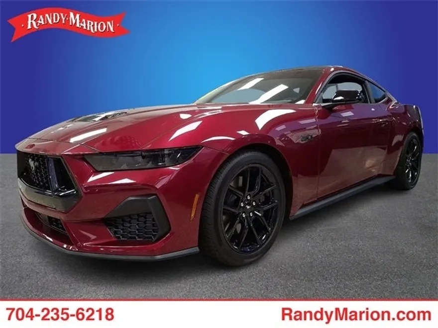 2025 Ford Mustang GT photo 1