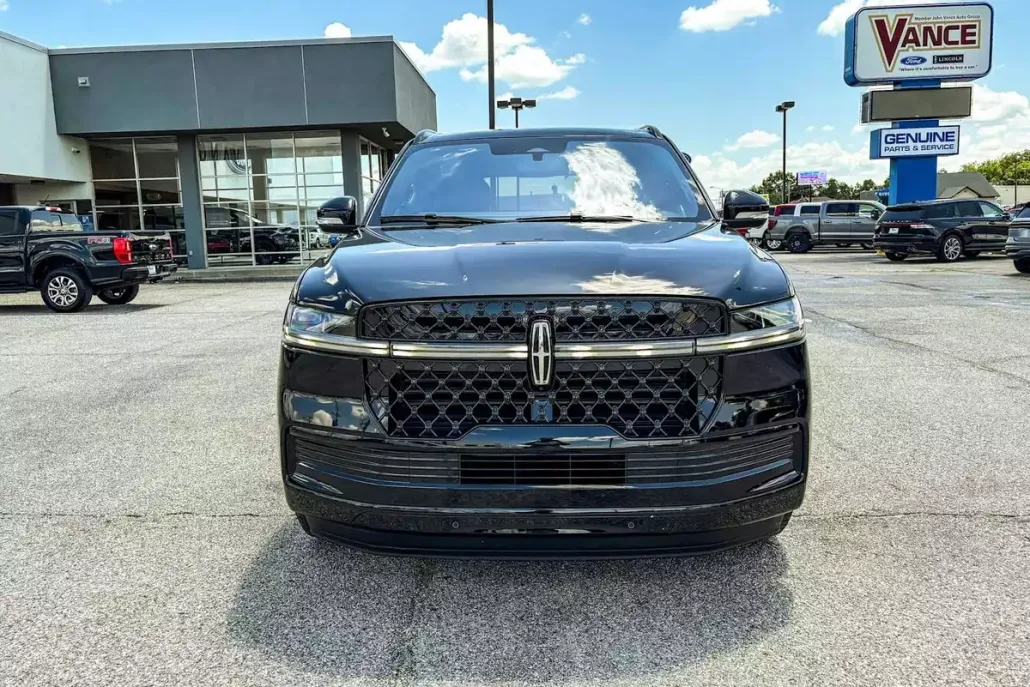 2025 Lincoln Navigator Reserve photo 1