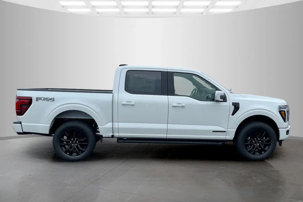 2025 Ford F-150 Lariat photo 1