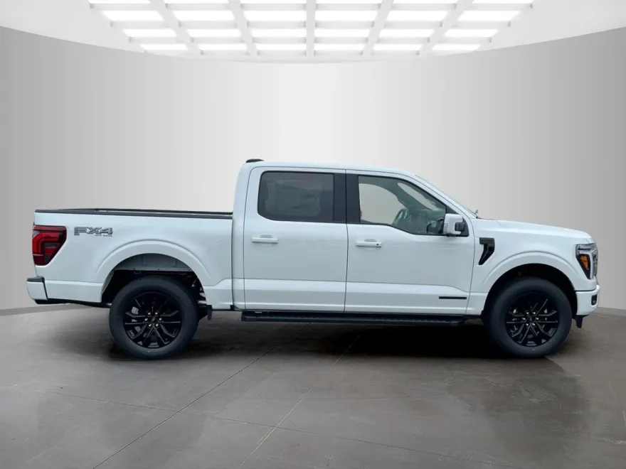 2025 Ford F-150 Lariat photo 1