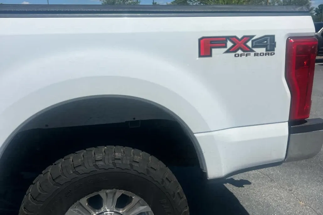 2019 Ford F-250 XLT photo 1