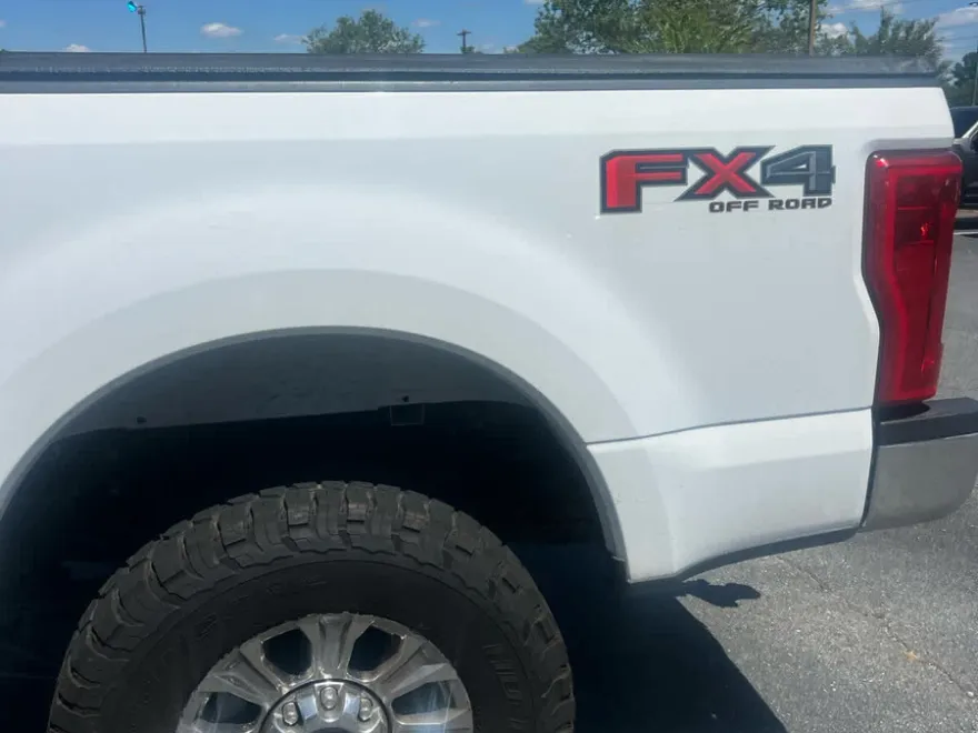 2019 Ford F-250 XLT photo 1