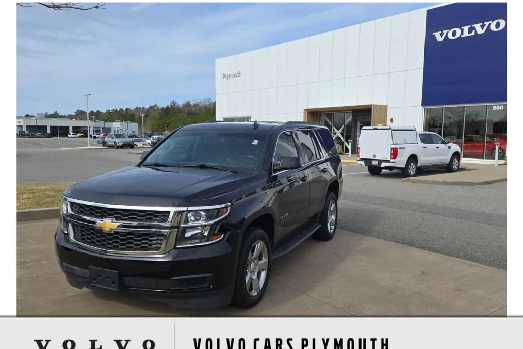 2019 Chevrolet Tahoe LT photo 1