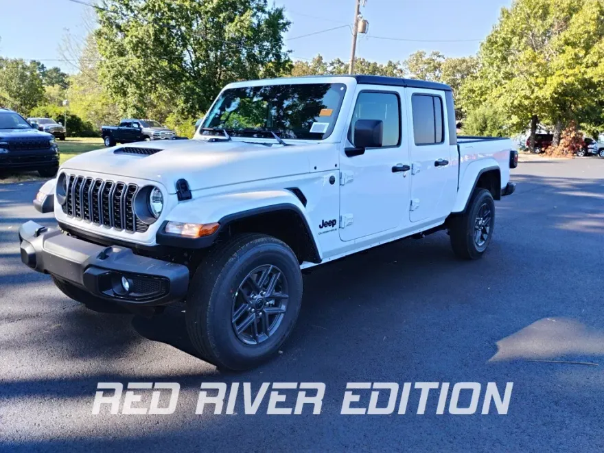 2025 Jeep Gladiator Sport S photo 1