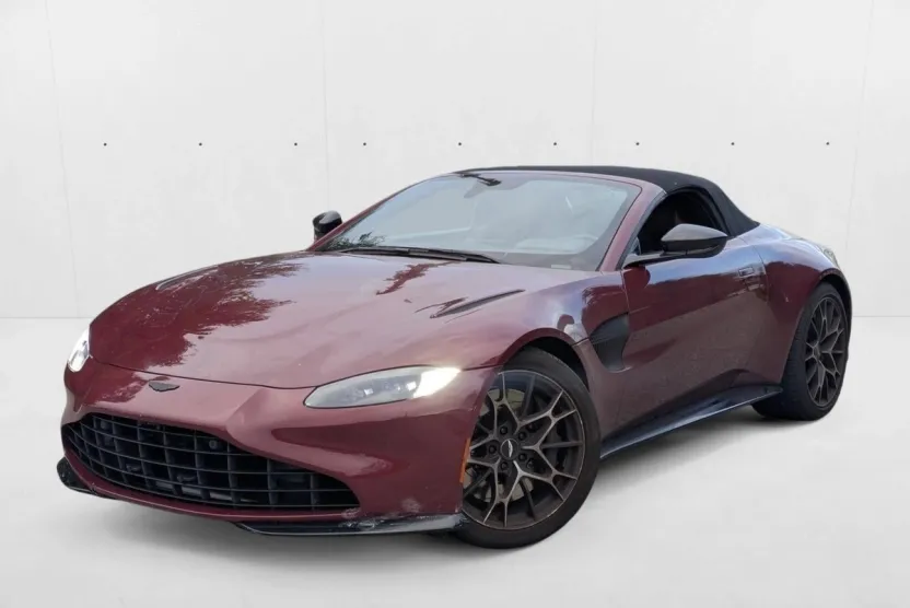 2021 Aston Martin Vantage Roadster photo 1