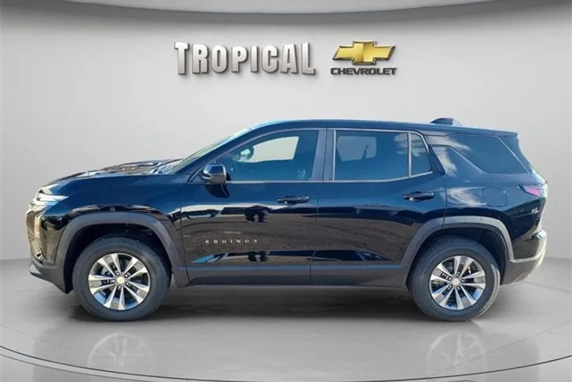 2026 Chevrolet Equinox LT photo 1