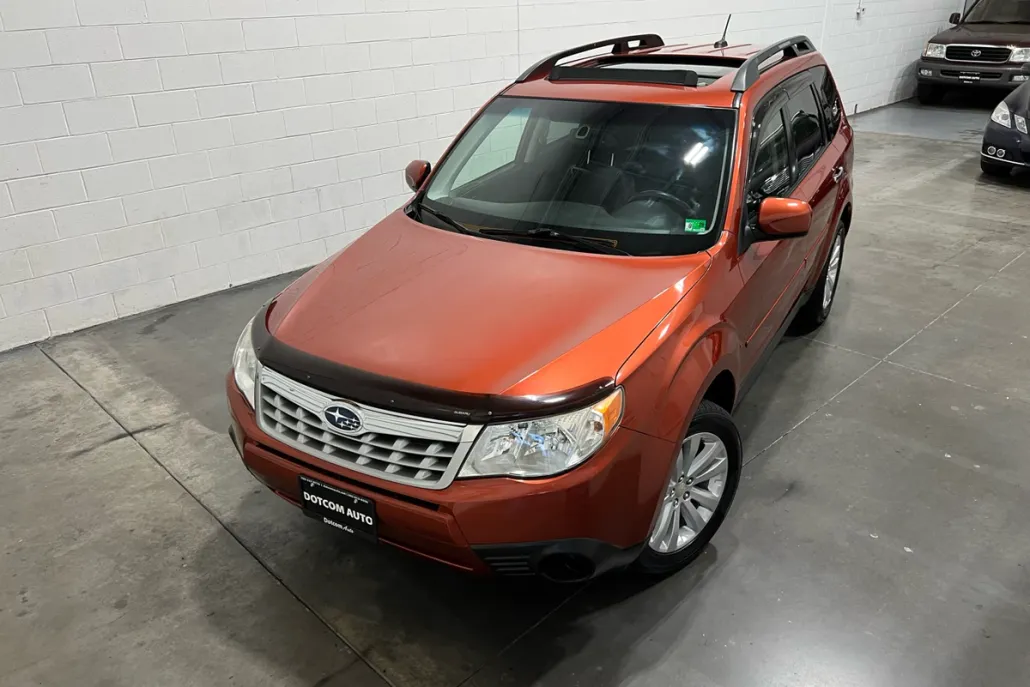 2011 Subaru Forester 2.5X Premium photo 1