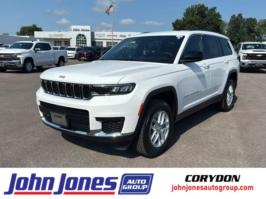 2025 Jeep Grand Cherokee Laredo photo 1