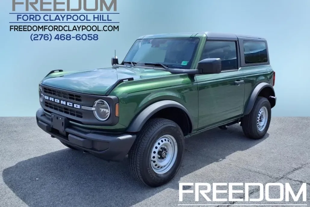 2025 Ford Bronco Base photo 1