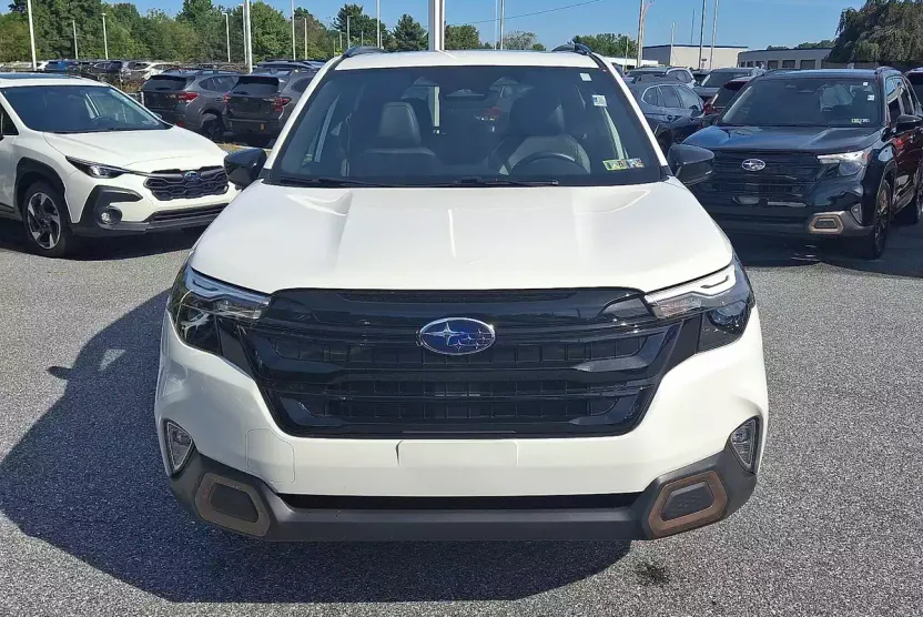 2025 Subaru Forester Sport photo 1
