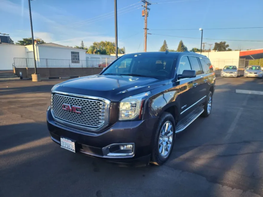 2015 Gmc Yukon XL Denali photo 1