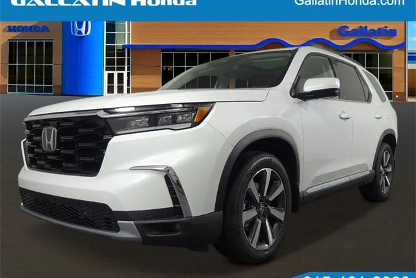 2025 Honda Pilot Touring photo 1