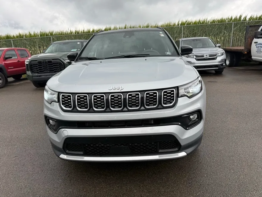 2024 Jeep Compass Limited photo 1