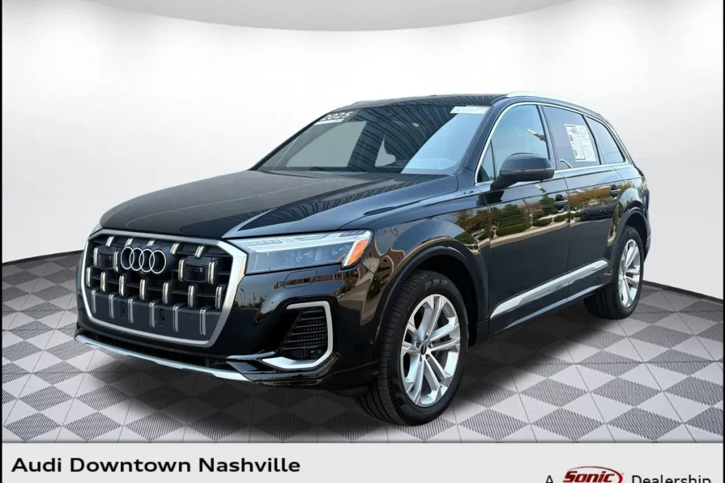 2025 Audi Q7 Prestige 55 photo 1
