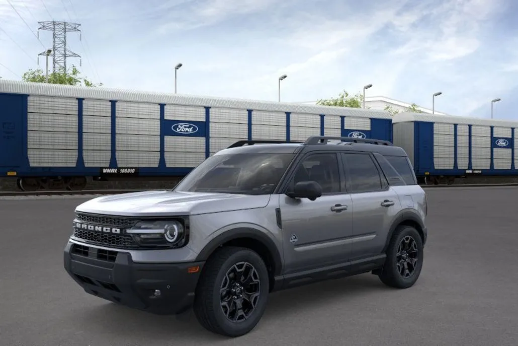 2025 Ford Bronco Sport Outer Banks photo 1