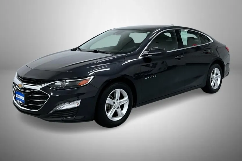 2023 Chevrolet Malibu 1LT photo 1