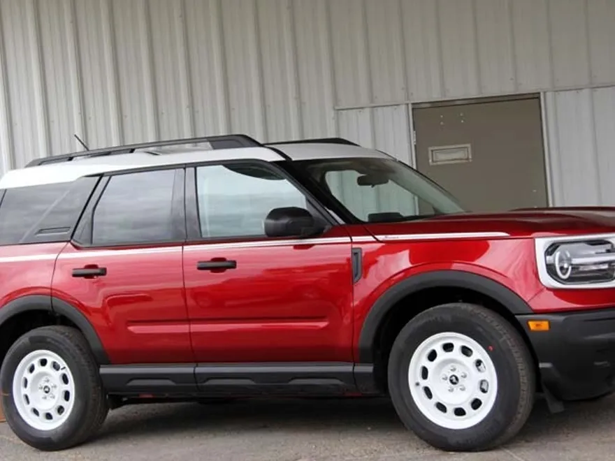 2025 Ford Bronco Sport Heritage photo 1