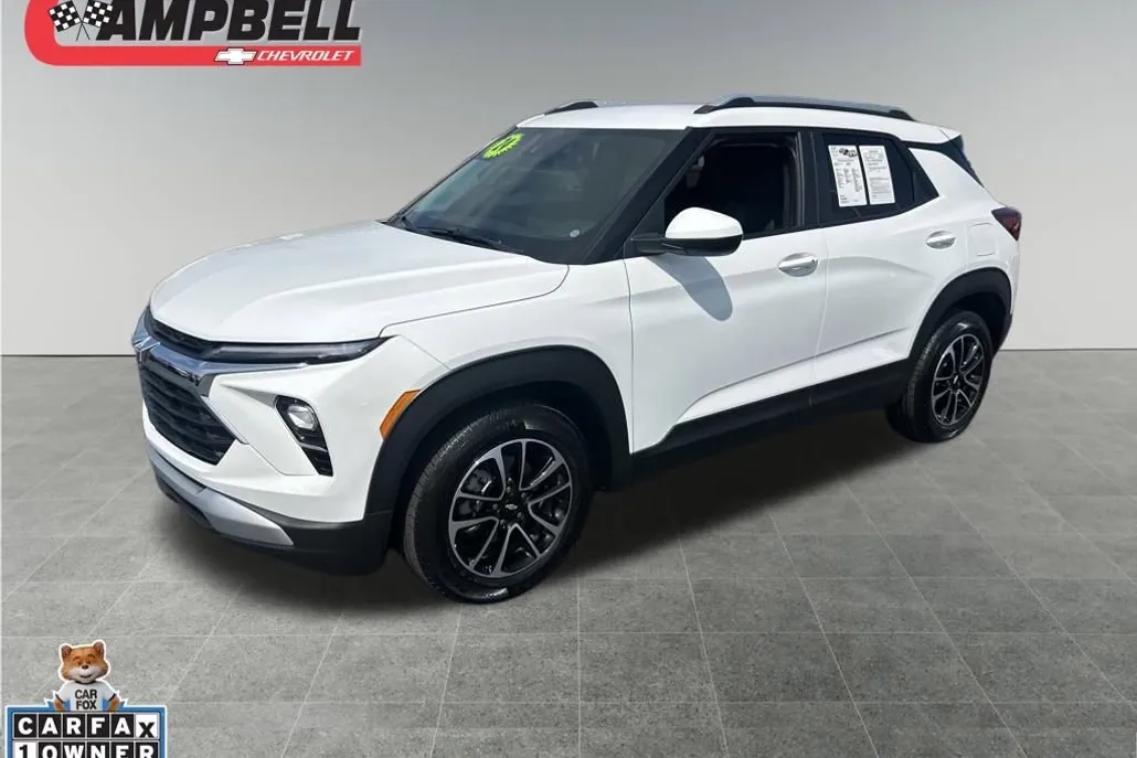 2024 Chevrolet Trailblazer LT photo 1