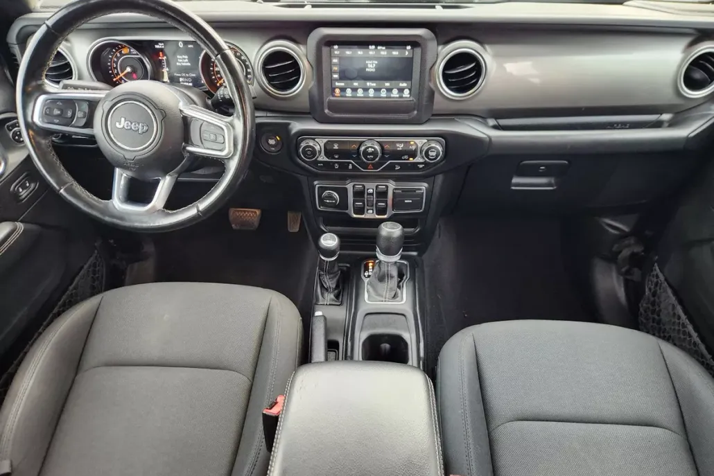 2020 Jeep Wrangler Unlimited Sahara Sport photo 1