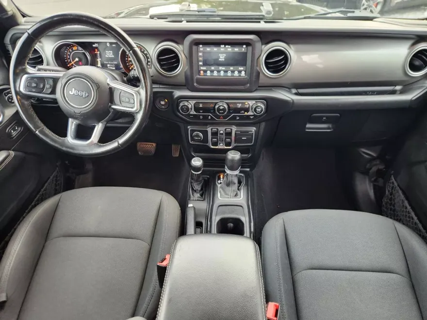 2020 Jeep Wrangler Unlimited Sahara Sport photo 1