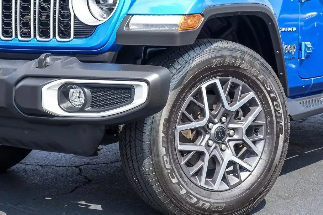 2024 Jeep Wrangler Sahara photo 1