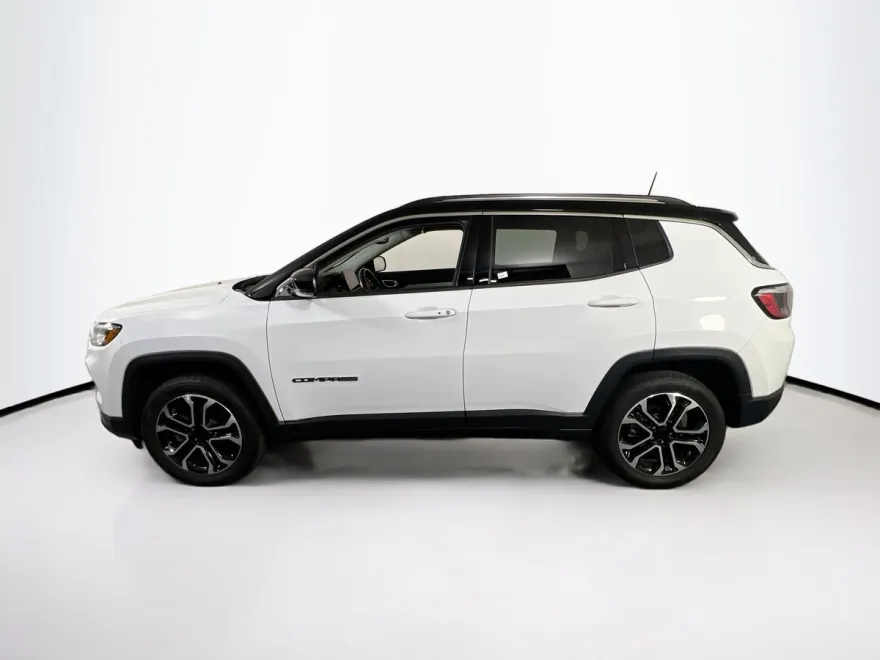 2022 Jeep Compass Limited photo 1