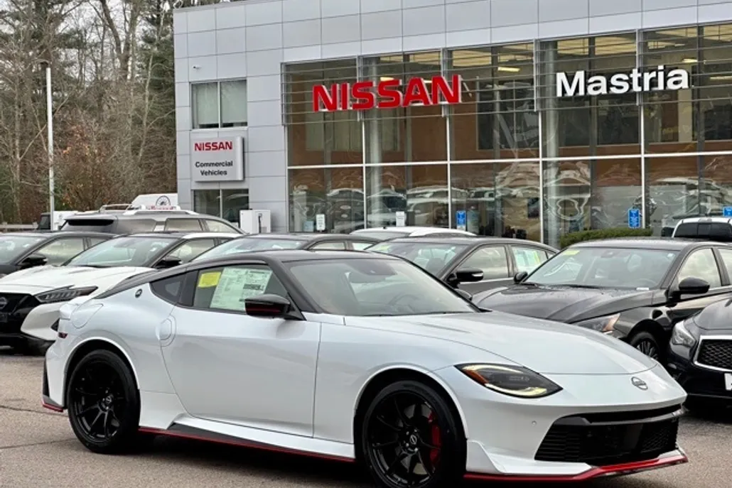 2024 Nissan Z Nismo photo 1