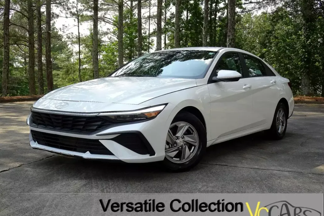 2024 Hyundai Elantra SE photo 1