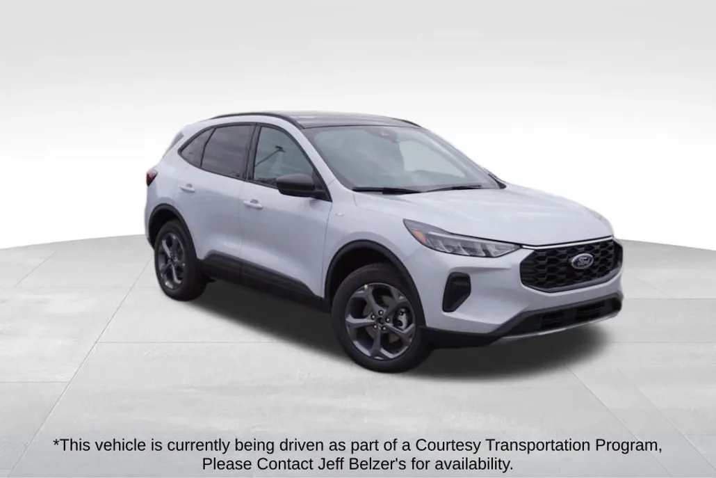 2025 Ford Escape ST-Line photo 1