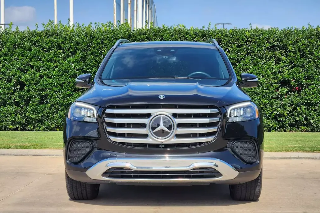 2025 Mercedes Benz GLS 450 4MATIC photo 1