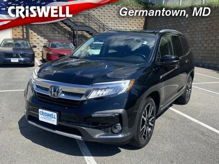 2022 Honda Pilot Touring photo 1