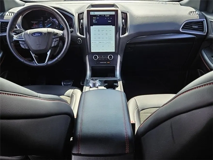 2022 Ford Edge ST photo 14