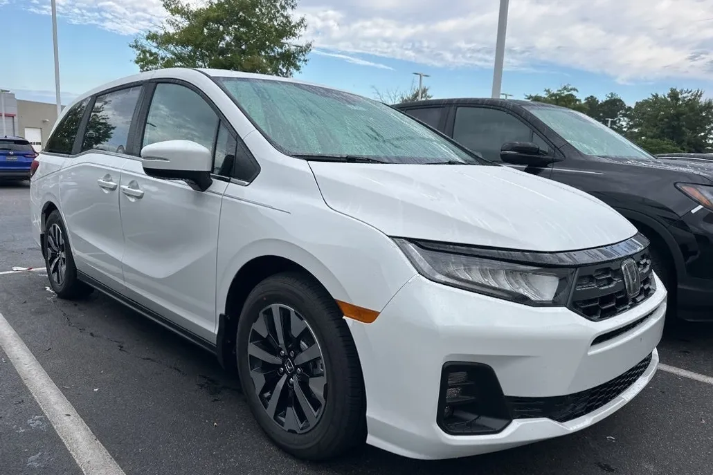 2026 Honda Odyssey EX-L photo 1