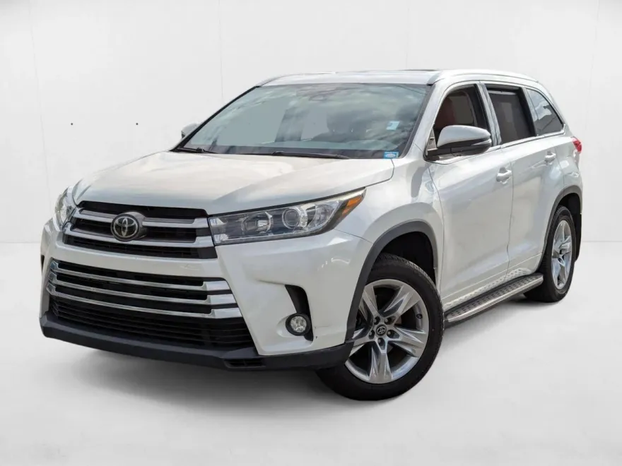 2017 Toyota Highlander Limited photo 1