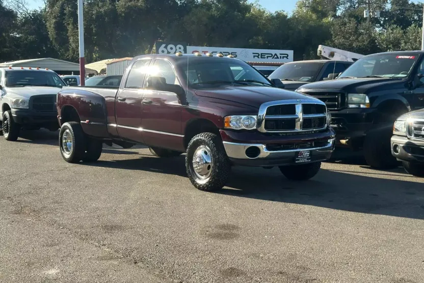 2004 Dodge Ram 3500 Laramie photo 1