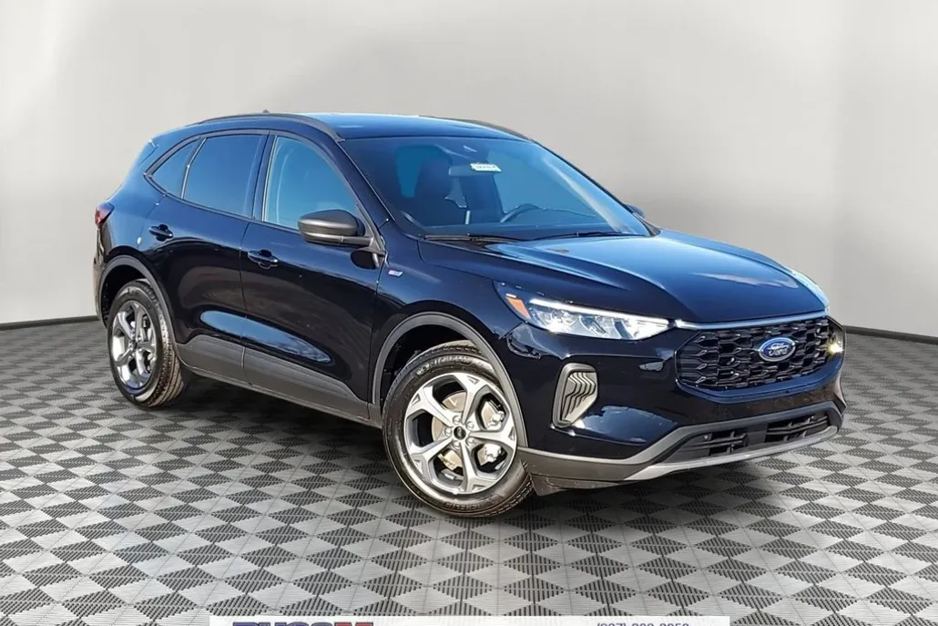 2025 Ford Escape ST-Line photo 1