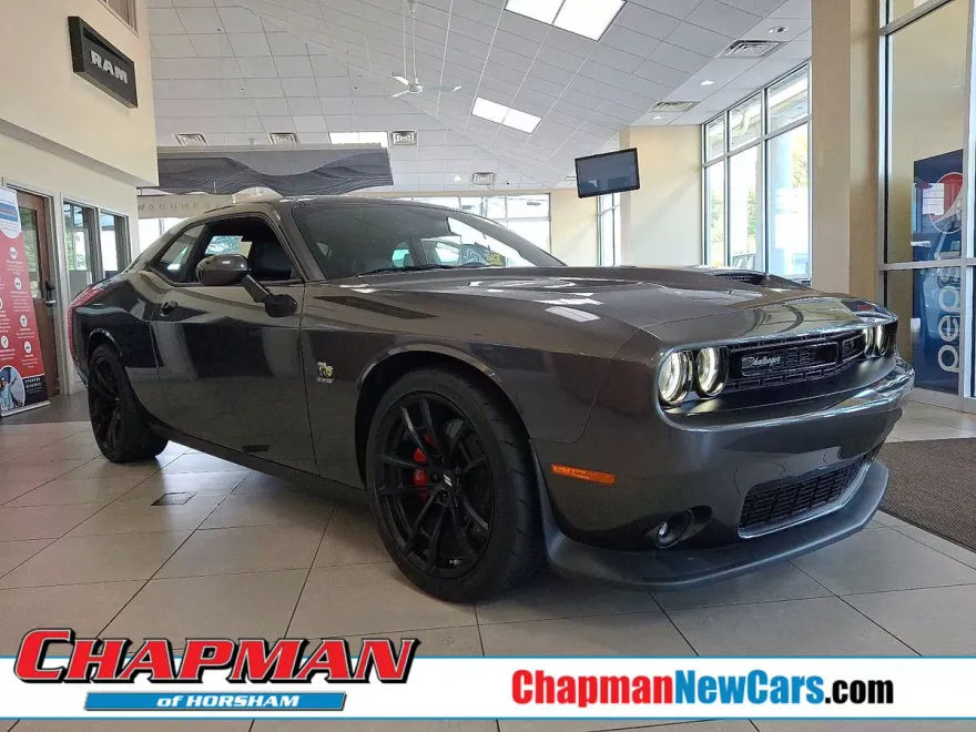 2019 Dodge Challenger R/T Scat Pack photo 1