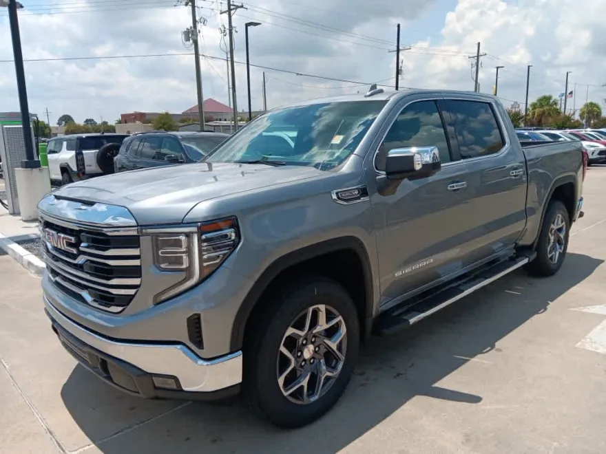2026 Gmc Sierra 1500 SLT photo 1