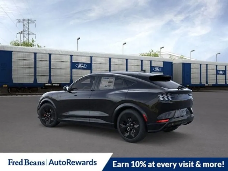 2025 Ford Mustang Mach-E GT photo 1