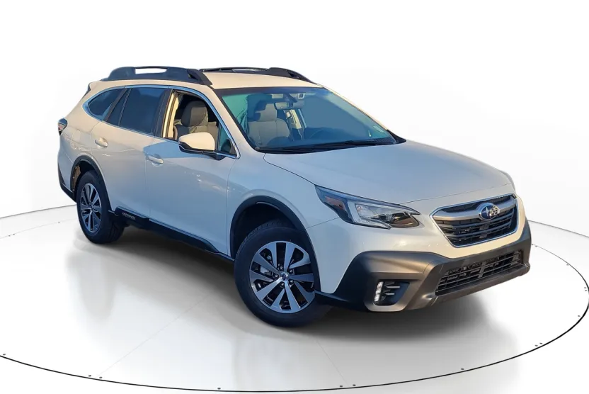 2020 Subaru Outback Premium photo 1