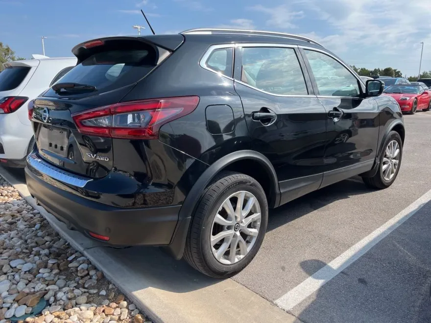 2020 Nissan Rogue Sport SV photo 1