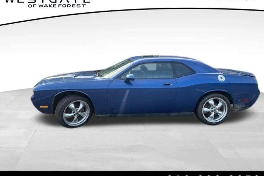 2010 Dodge Challenger SE photo 1