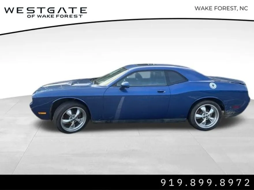 2010 Dodge Challenger SE photo 1
