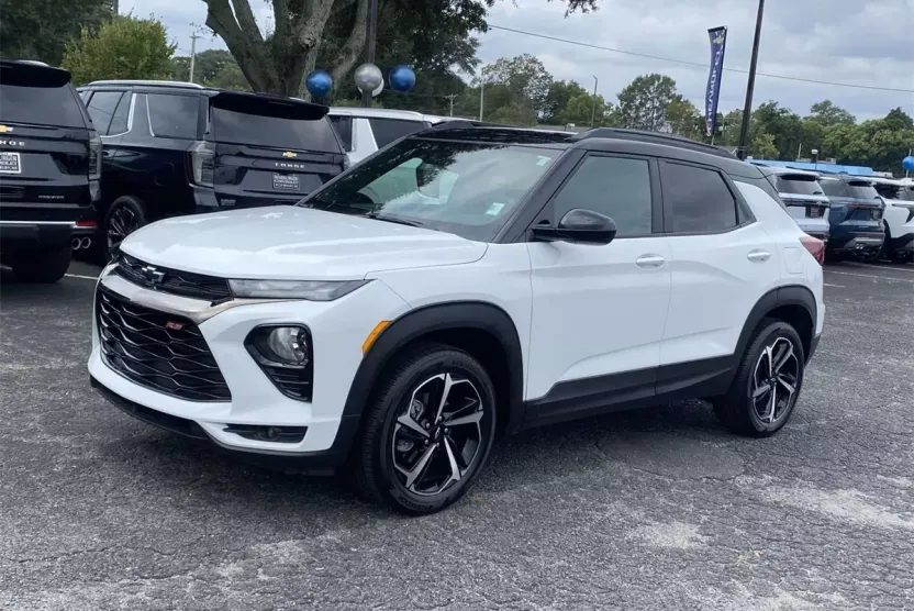 2023 Chevrolet Trailblazer RS photo 1