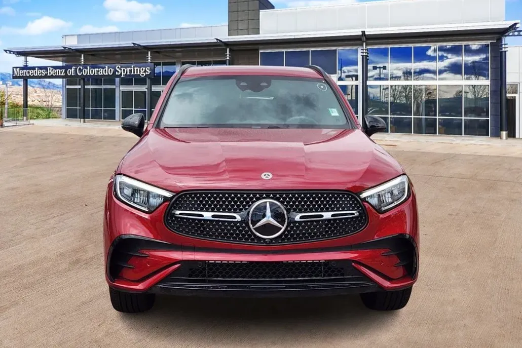 2025 Mercedes Benz GLC 300 4MATIC photo 1