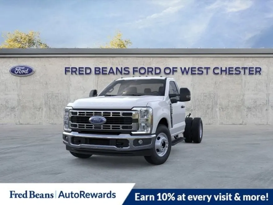 2025 Ford F-350 XL photo 1