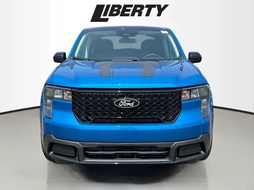2025 Ford Maverick XLT photo 1