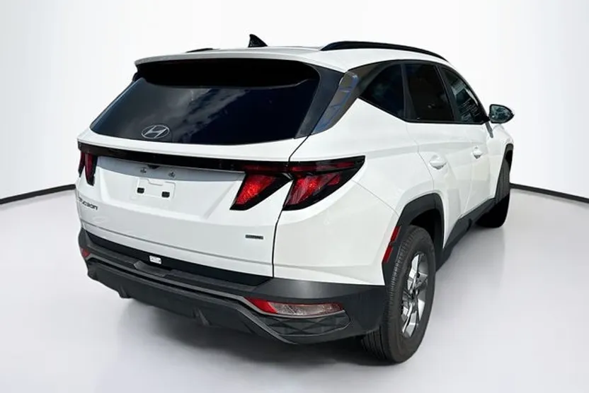 2024 Hyundai Tucson SEL photo 1